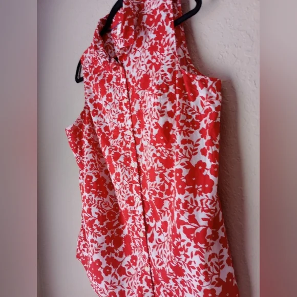 St. John's Bay Red and White Sleeveless Button Down Shirt Top Size XL - Picture 3 of 7